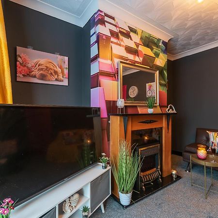 J'S Home Away From Home Fresh 2 Bedroom Garden Parking Kingston upon Hull Ngoại thất bức ảnh