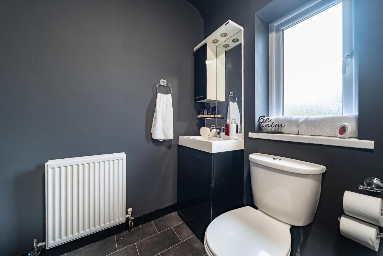 J'S Home Away From Home Fresh 2 Bedroom Garden Parking Kingston upon Hull Ngoại thất bức ảnh